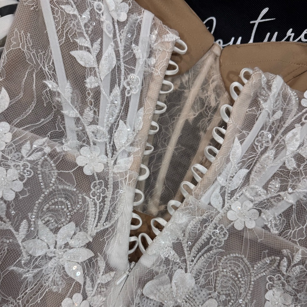 ANDREA & LEO Bridal Dress- white size 4 - Picture 9 of 17